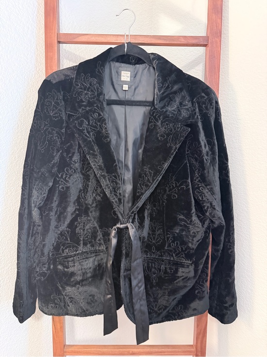 Old Navy Jackets & Blazers - Vintage Old Navy Black Velvet Tie-Waist Blazer